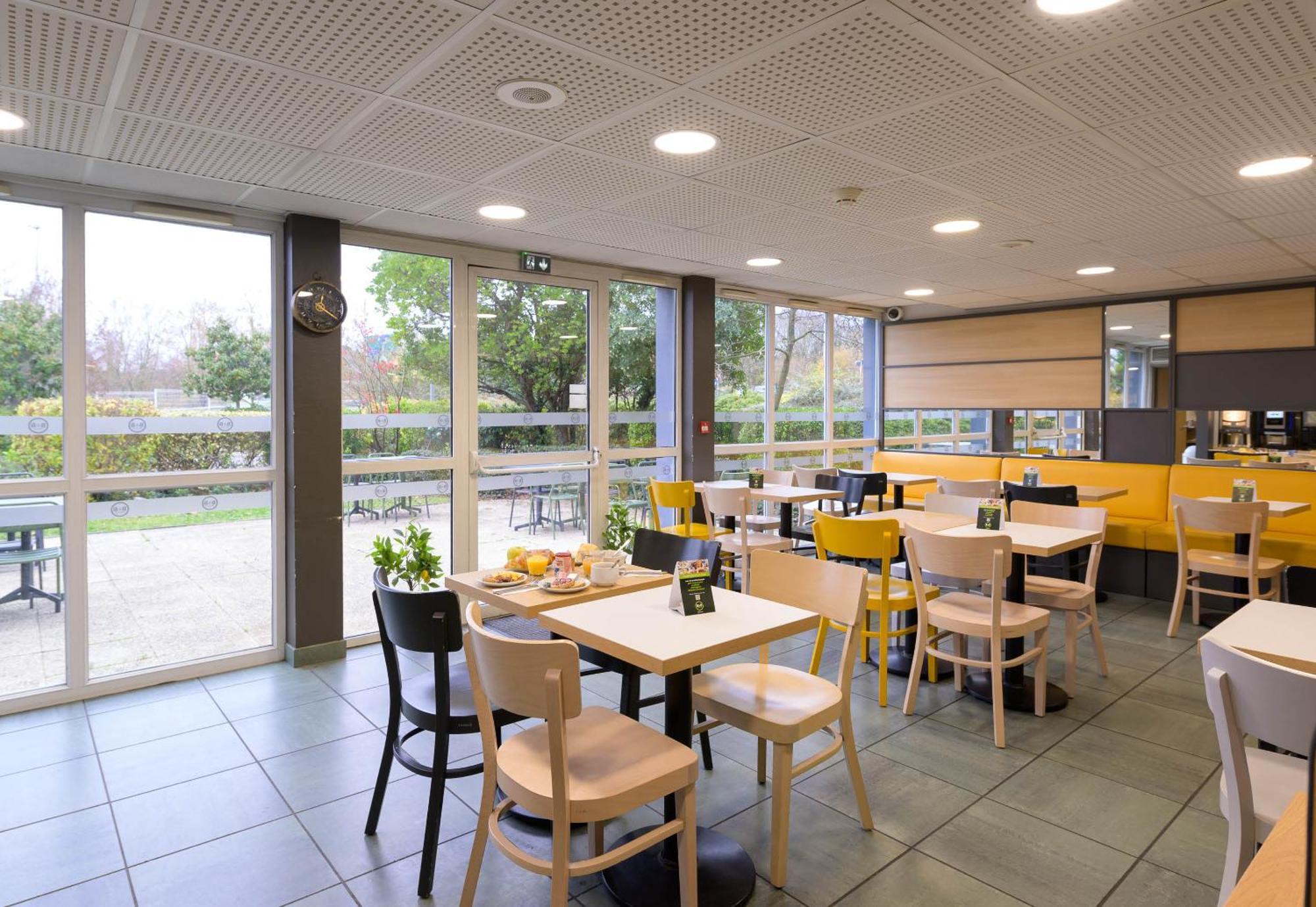 B&B Hotel Creil Chantilly 외부 사진